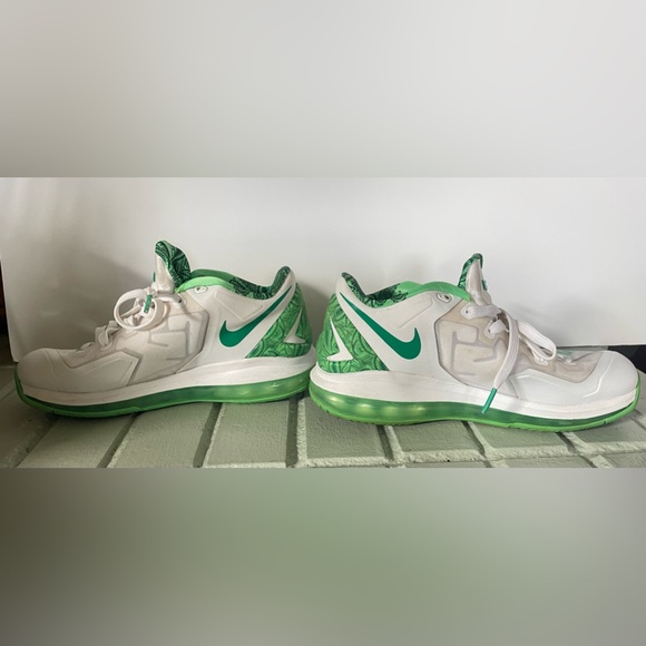 Size 6.5Y Nike Max LeBron 11 Low Easter Green and White - Picture 6 of 7